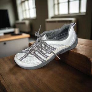 Privo Clarks White LEATHER Sneakers Hiking Style Shoes Size 5